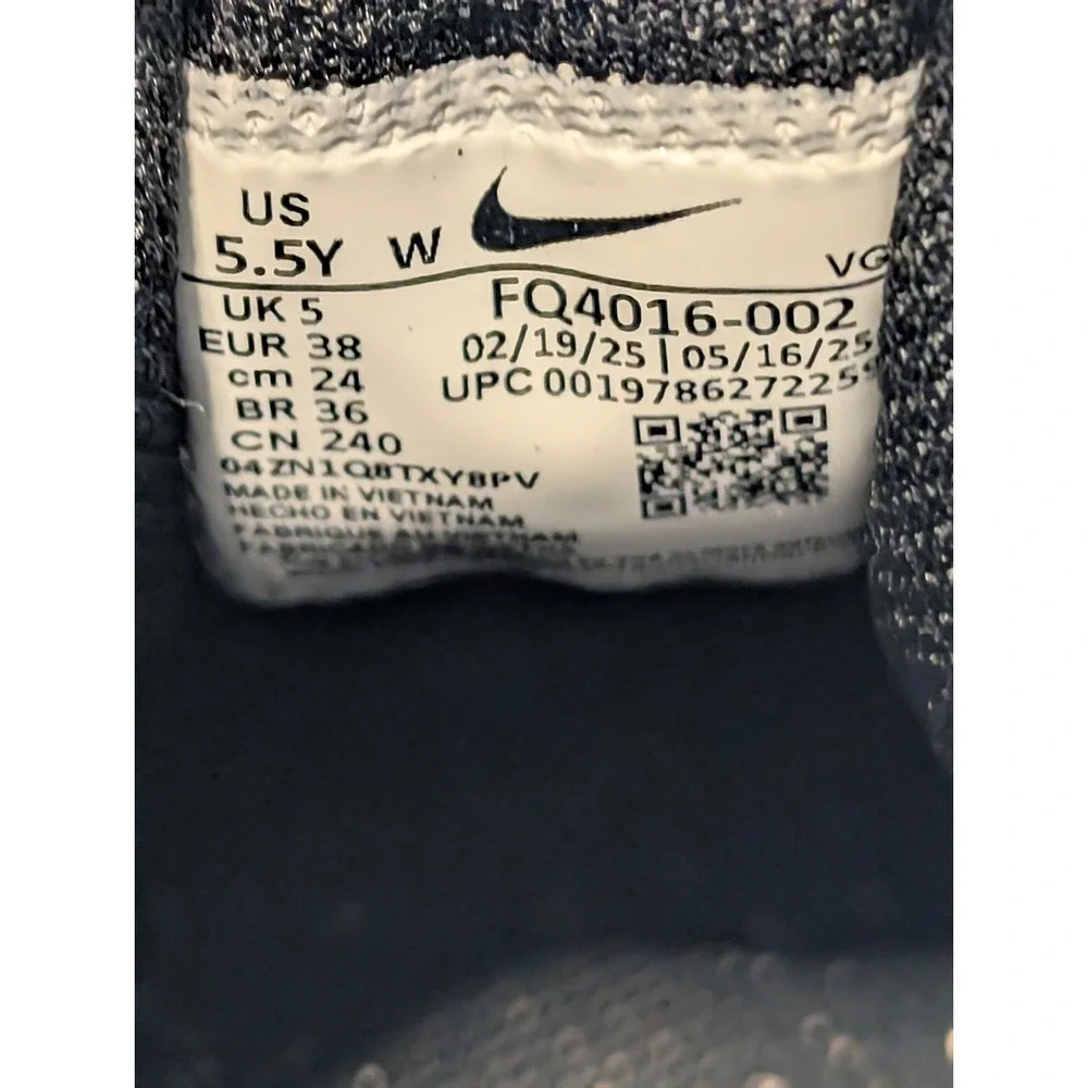 Nike Alpha Football Cleats Boys' Black White Size 5.5Y FQ4016-002‎